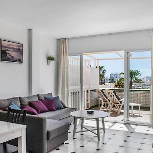 Beachfront Location In Benalmadena By Costarentals - Ref 70